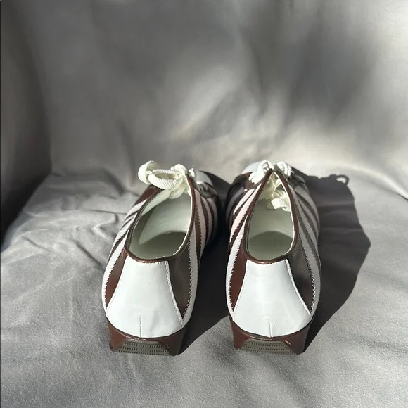 Brown and White Women's Leisure walking shoes by Amalfi by Rangoni size 91/2. - Picture 5 of 6